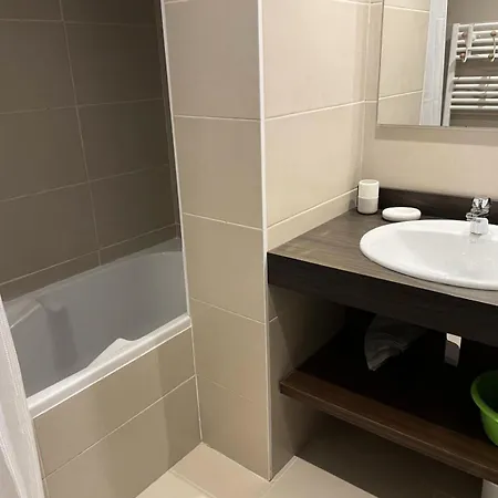 Résidence Le Portillo - Piscine - 3 Pièces Pour 6 Personnes Mae-6193 * Eaux-Bonnes
